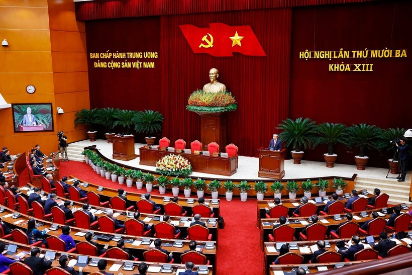 Party General Secretary To Lam speaks at the closing session of the 13th meeting of the 13th Party Central Committee in Hanoi on October 8, 2025. (Photo: VNA) be-mac-hoi-nghi-trung-uong.jpg