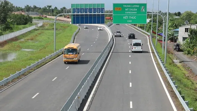 Trung Luong–My Thuan Expressway will apply new toll rates from November 1. anh-3-9861-5287.jpg