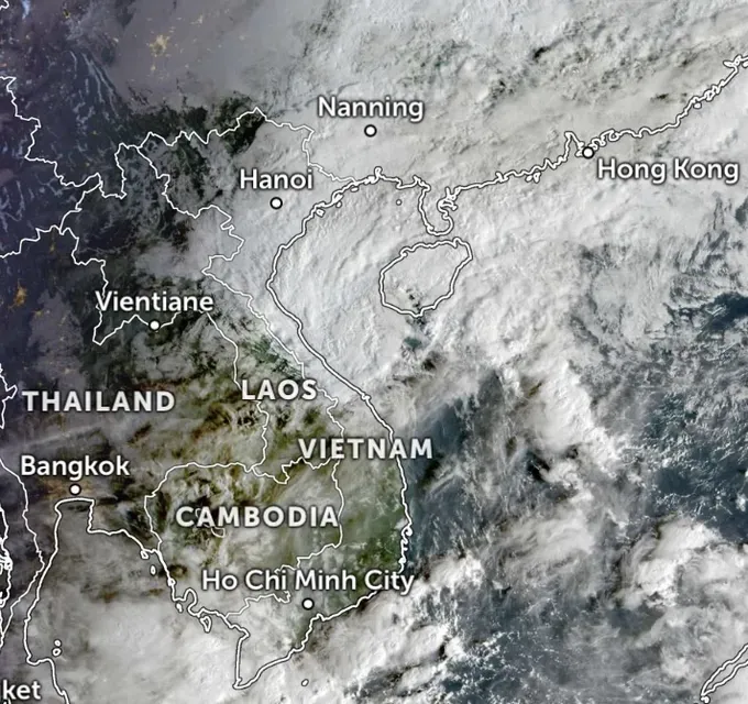 A stronger cold air mass is moving southward into Northern Vietnam. Satellite image taken on the morning of October 23. img-3840-6089-3949.jpeg
