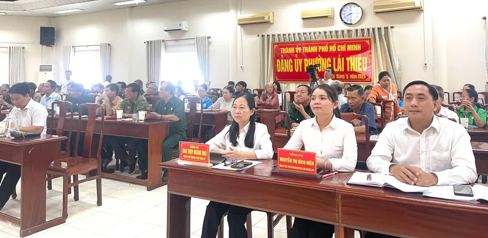 Quang cảnh hội nghị ccb 7.jpg