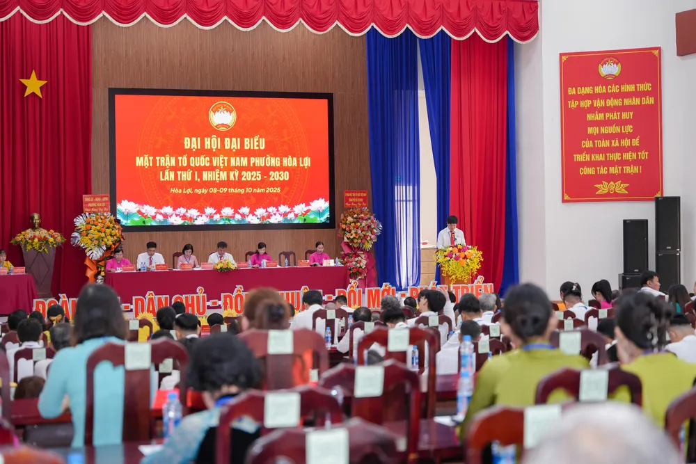 Quang cảnh đại hội HL 2.jpg