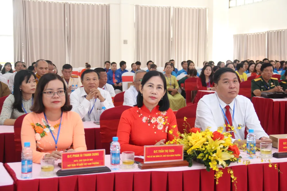 Lãnh đạo phường Bến Cát tại đại hội IMG_2391 - Copy - Copy.JPG