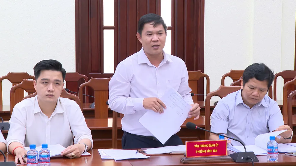 Đại diện các đơn vị trong Cụm thi đua chia sẻ những khó khăn, thuận lợi trong công tác 3.jpg