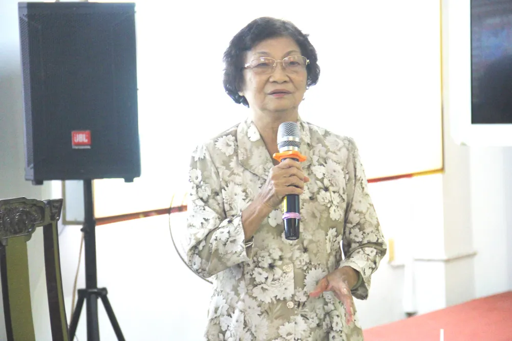 Bà Nguyễn Thị Nhung góp ý về công tác đào tạo cán bộ Hội, công tác phát triển Đảng IMG_2579.JPG