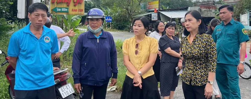 Lắng nghe ý kiến của người dân để có hướng xây dựng kế hoạch duy tu, sữa chữa, nâng cấp hạ tầng thoát nước Ngập BC 3.jpg