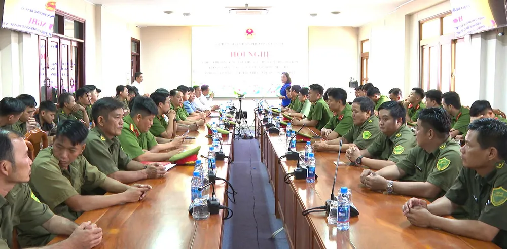 Quang cảnh hội nghị 5.jpg