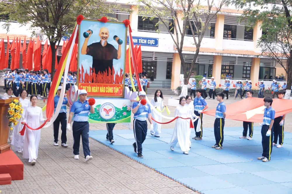 Đại hội TT LT 7.jpg