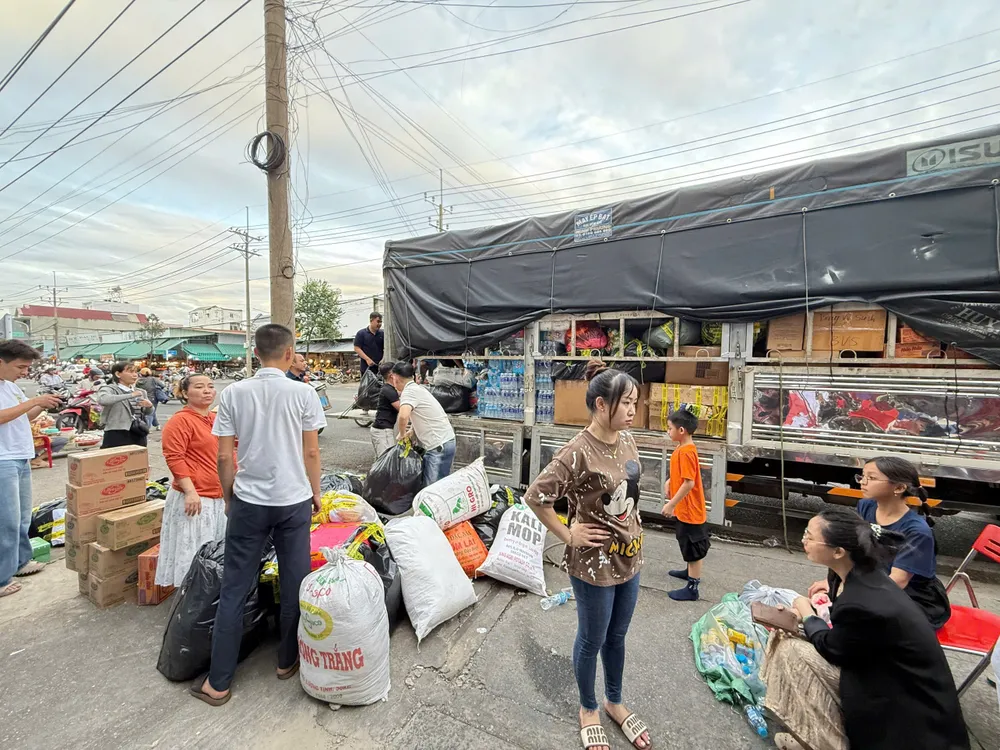 xe cứu trợ 2.jpg