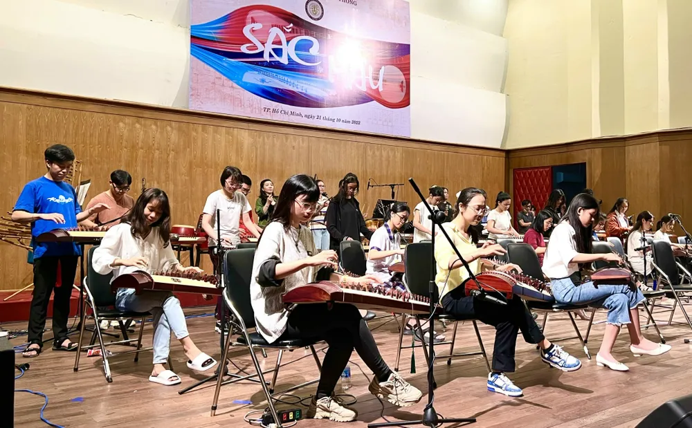 Chương trình hòa nhạc dân tộc “Sắc màu” ảnh 4 Chương trình hòa nhạc dân tộc “Sắc màu” ảnh 4