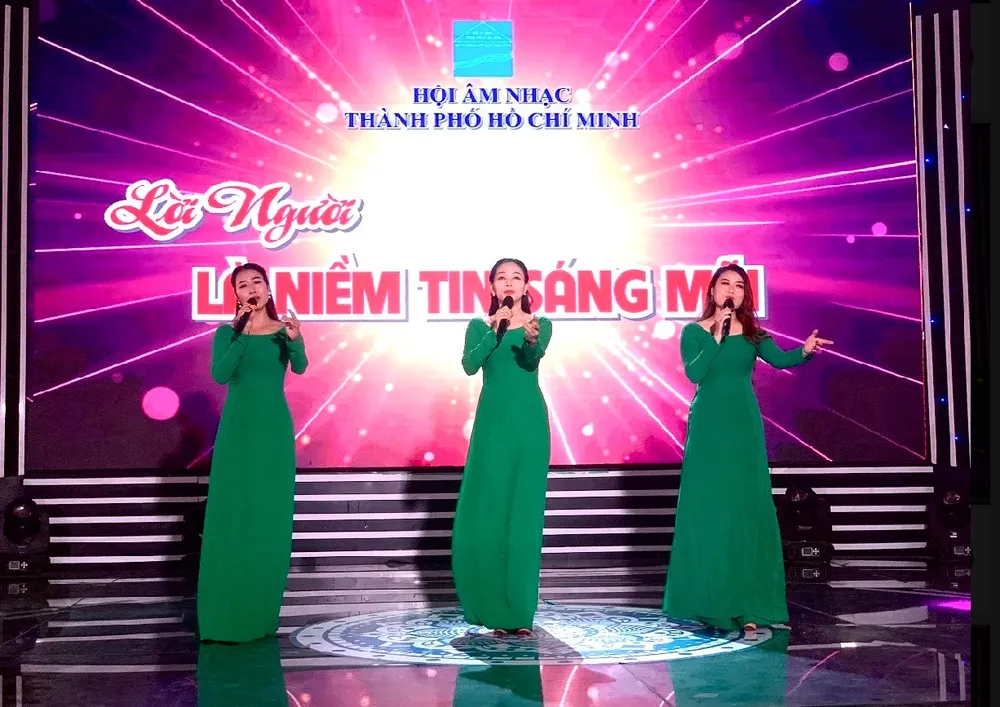 Chương trình ca nhạc đặc biệt “Lời Người là niềm tin sáng mãi” ảnh 1