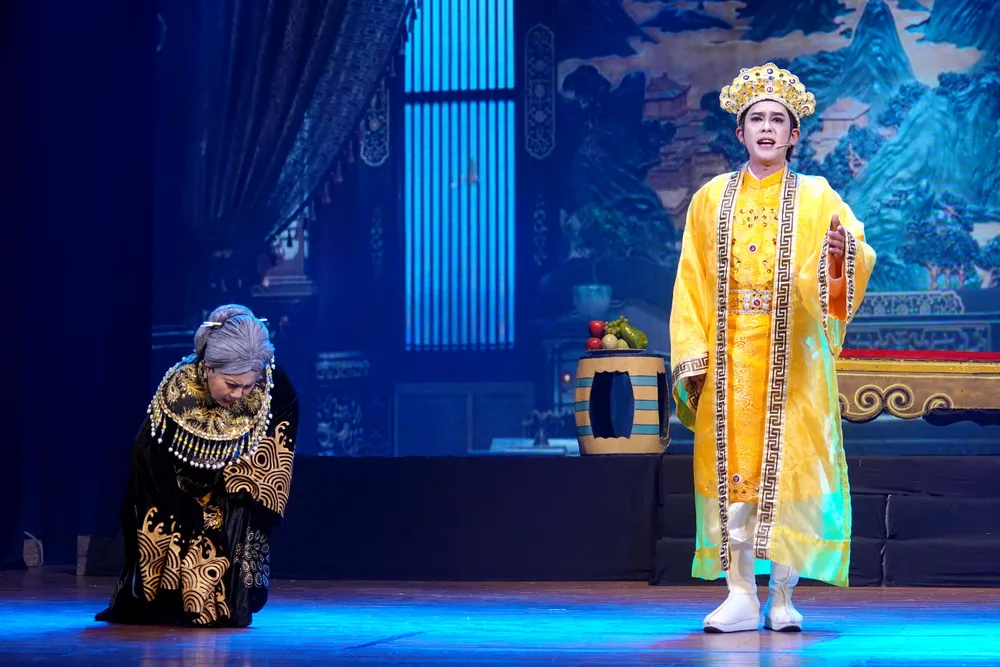 NS Nguyễn Văn Mẹo dự thi vai Lê Uy Mục, trích đoạn &quot;Vua quỷ&quot;. Ảnh: THÚY BÌNH