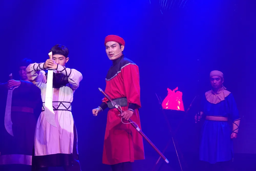 NS Võ Hoài Long dự thi vai Trương Định, trích đoạn &quot;Ngời sáng oai danh&quot;. Ảnh: THÚY BÌNH