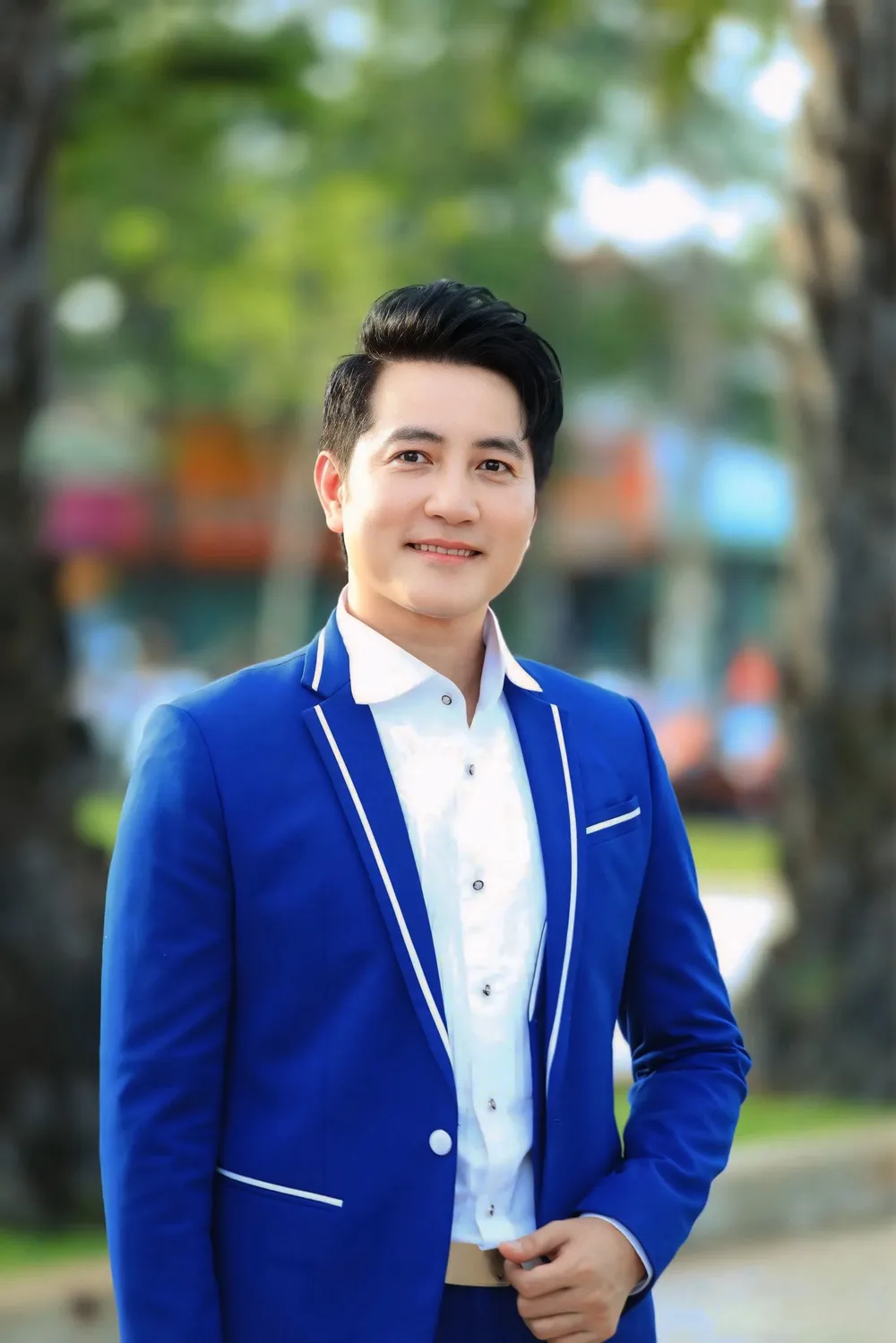 Sångaren Nguyen Phi Hung Nguyen Phi Hung.jpg