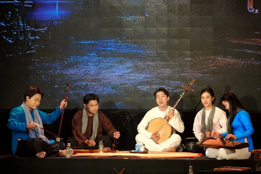 Lam Chi Ngoan - Da co hoai lang.JPG