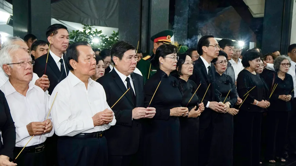 Lễ truy điệu và di quan Phó Chủ tịch UBND TPHCM Nguyễn Thị Thu ảnh 6