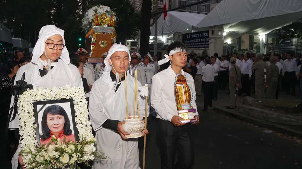 Lễ truy điệu và di quan Phó Chủ tịch UBND TPHCM Nguyễn Thị Thu ảnh 14