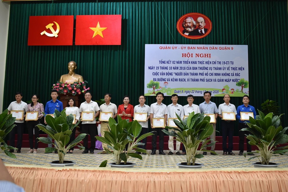 Quận Thủ Đức xử phạt vi phạm trong lĩnh vực môi trường tổng số tiền hơn 1,1 tỷ đồng ảnh 3 Quận Thủ Đức xử phạt vi phạm trong lĩnh vực môi trường tổng số tiền hơn 1,1 tỷ đồng ảnh 3