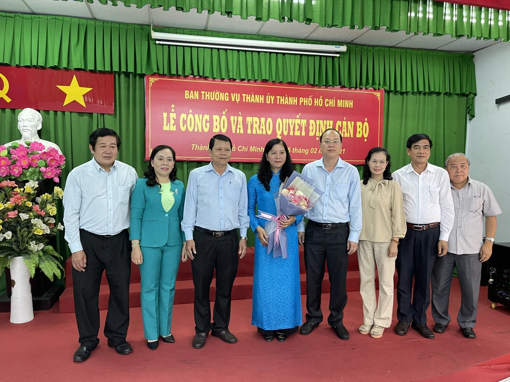 Bà Huỳnh Thị Kim Xuyến giữ chức Phó Chủ tịch Hội Nông dân TPHCM ảnh 2 Bà Huỳnh Thị Kim Xuyến giữ chức Phó Chủ tịch Hội Nông dân TPHCM ảnh 2