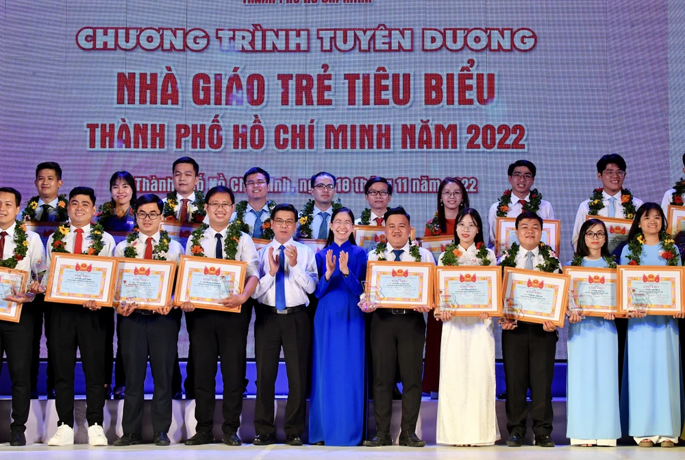 Tuyên dương 244 nhà giáo trẻ tiêu biểu năm 2022 ảnh 5 Tuyên dương 244 nhà giáo trẻ tiêu biểu năm 2022 ảnh 5