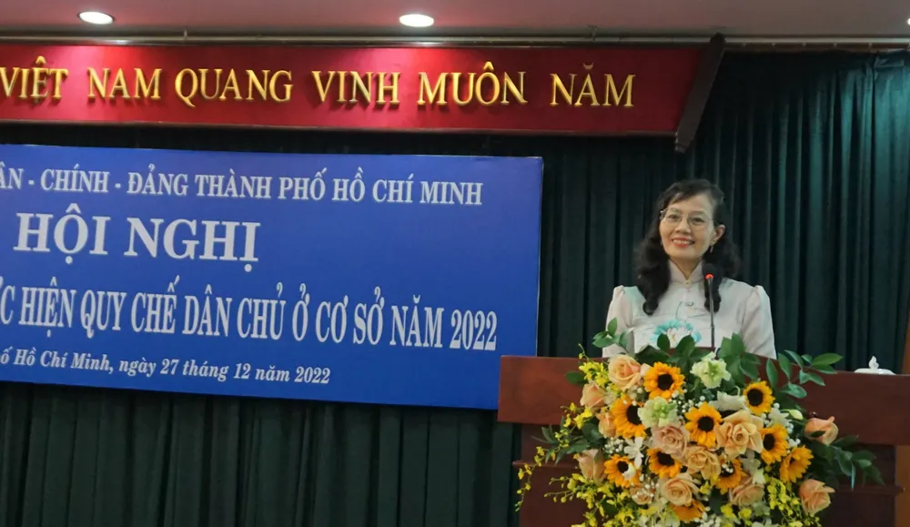 Phó Bí thư thường trực Đảng ủy Khối Dân - Chính - Đảng Nguyễn Thị Kim Dung phát biểu kết luận tại hội nghị