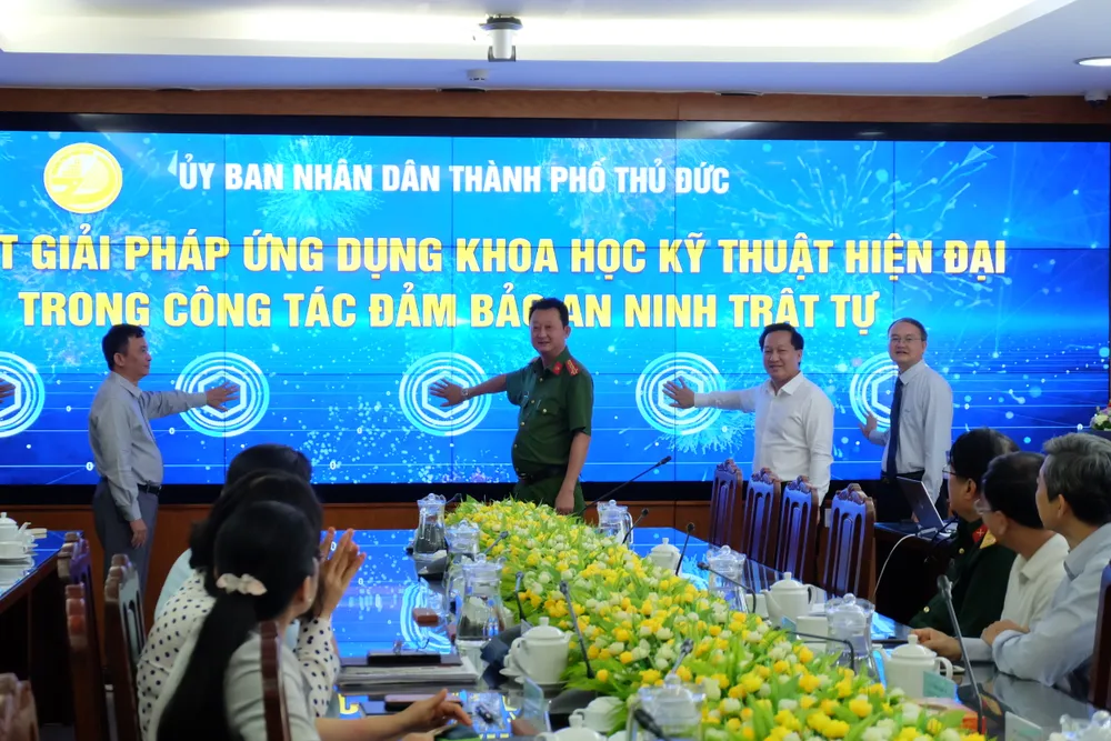 UBND TP Thủ Đức ra mắt giải pháp ứng dụng khoa học kỹ thuật hiện đại trong công tác đảm bảo an ninh trật tự trên địa bàn