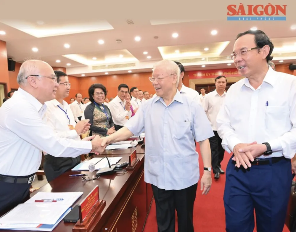 Tổng Bí thư Nguyễn Phú Trọng thăm và làm việc với TPHCM. Ảnh: VIỆT DŨNG