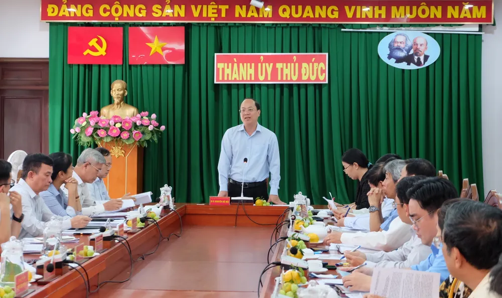 Phó Bí thư Thành ủy TPHCM phát biểu tại buổi làm việc Phó Bí thư Thành ủy TPHCM phát biểu tại buổi làm việc