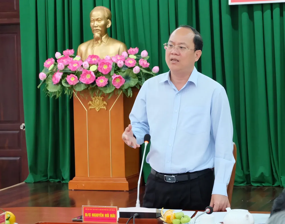 Phó Bí thư Thành ủy TPHCM Nguyễn Hồ Hải phát biểu tại buổi làm việc Phó Bí thư Thành ủy TPHCM Nguyễn Hồ Hải phát biểu tại buổi làm việc