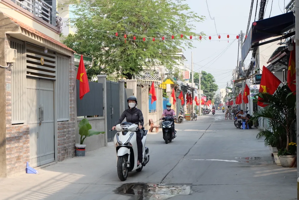 Hẻm 41 Chuyên dùng 9 được nâng cấp, mở rộng từ 3m lên 6m. Hẻm 41 Chuyên dùng 9 được nâng cấp, mở rộng từ 3m lên 6m.