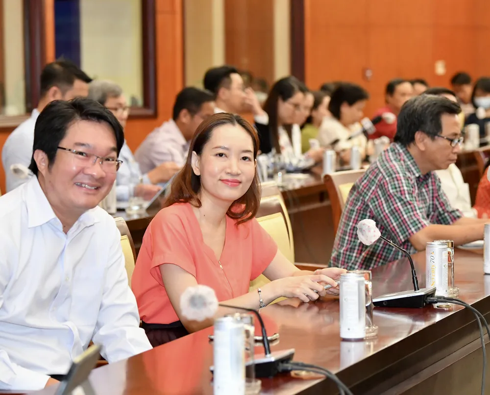 Các đại biểu tham dự buổi họp mặt. Ảnh: VIỆT DŨNG