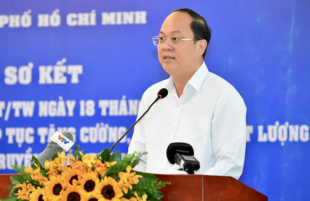 Phó Bí thư Thành ủy TPHCM Nguyễn Hồ Hải phát biểu tại hội nghị. Ảnh: VIỆT DŨNG