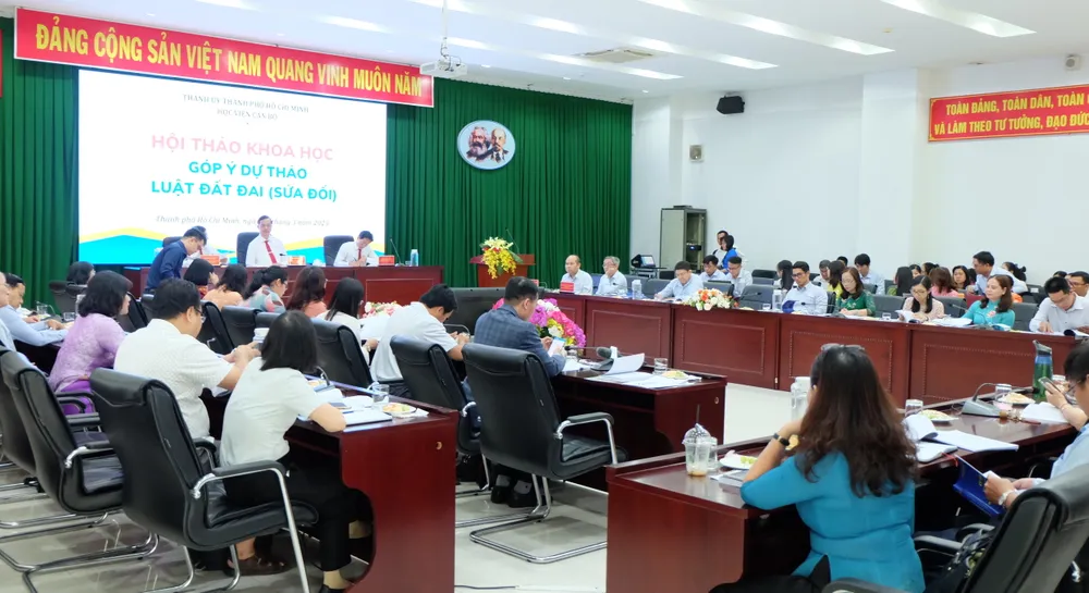 Quang cảnh hội thảo Quang cảnh hội thảo