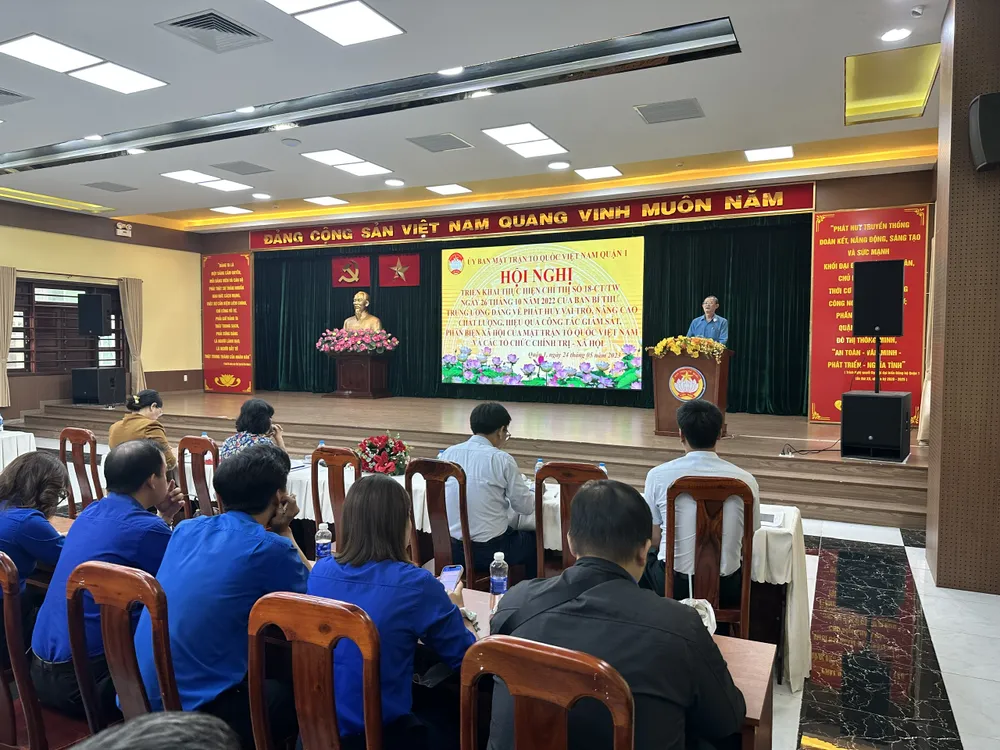 Các đại biểu nghe báo cáo viên triển khai nội dung cốt lõi của Chỉ thị 18 của Ban Bí thư; Nghị quyết 31 của Bộ Chính trị về phương hướng, nhiệm vụ phát triển TPHCM đến năm 2030, tầm nhìn đến năm 2045 Các đại biểu nghe báo cáo viên triển khai nội dung cốt lõi của Chỉ thị 18 của Ban Bí thư; Nghị quyết 31 của Bộ Chính trị về phương hướng, nhiệm vụ phát triển TPHCM đến năm 2030, tầm nhìn đến năm 2045