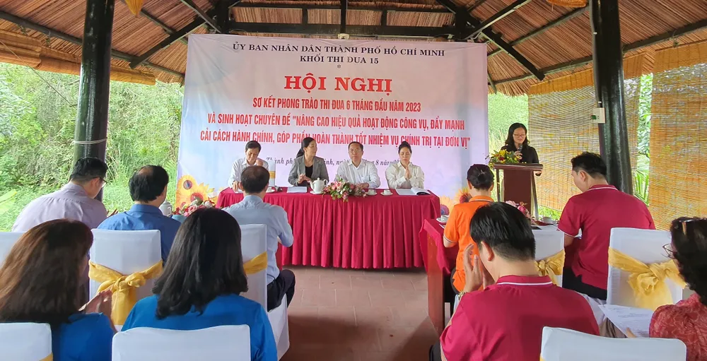 Quang cảnh hội nghị Quang cảnh hội nghị