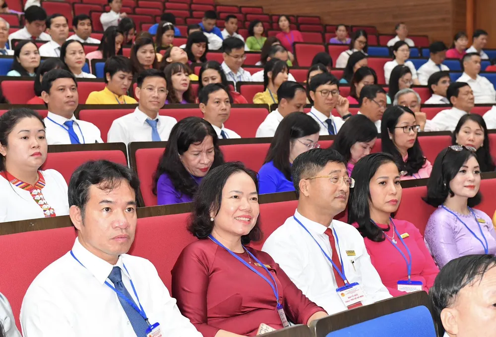 Các đại biểu tham dự lễ đón Bằng công nhận Học viện Cán bộ TPHCM đạt chuẩn mức 1. Ảnh: VIỆT DŨNG Các đại biểu tham dự lễ đón Bằng công nhận Học viện Cán bộ TPHCM đạt chuẩn mức 1. Ảnh: VIỆT DŨNG