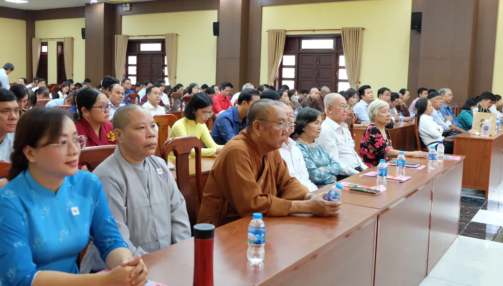 Các đại biểu tham dự lễ kỷ niệm Các đại biểu tham dự lễ kỷ niệm