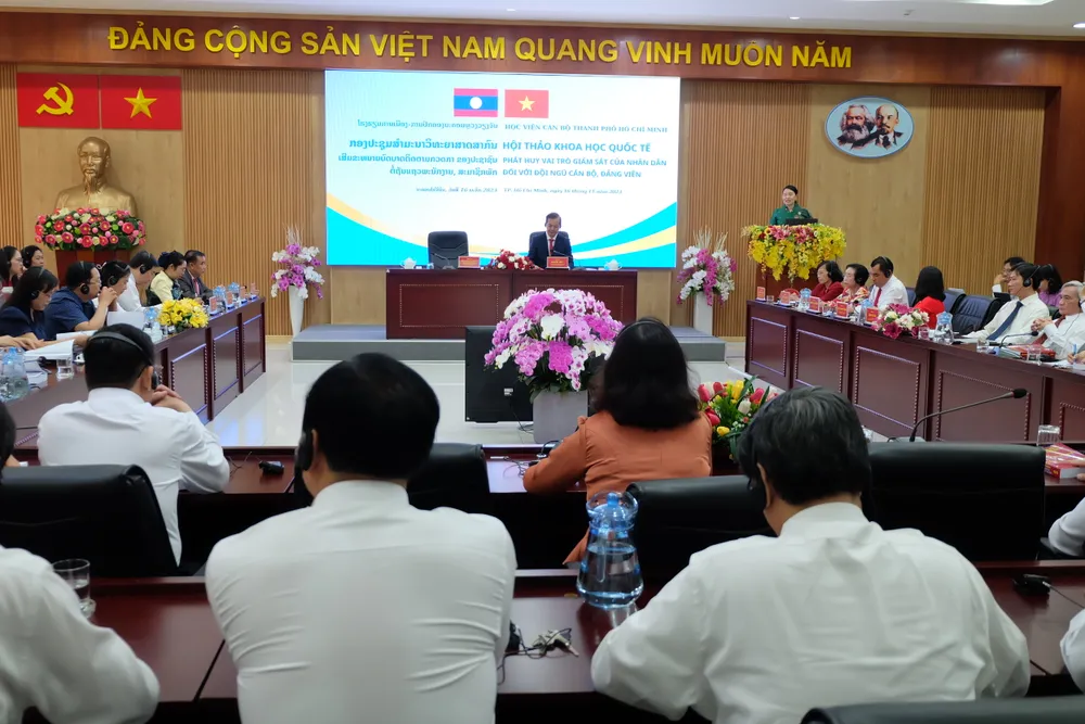 Quang cảnh hội thảo Quang cảnh hội thảo