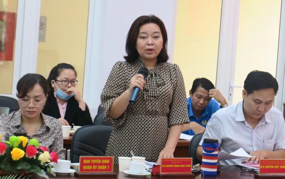 Trưởng Ban Tuyên giáo Quận ủy quận 1 Nguyễn Trung Châu Tuyên tham luận tại buổi sinh hoạt Trưởng Ban Tuyên giáo Quận ủy quận 1 Nguyễn Trung Châu Tuyên tham luận tại buổi sinh hoạt