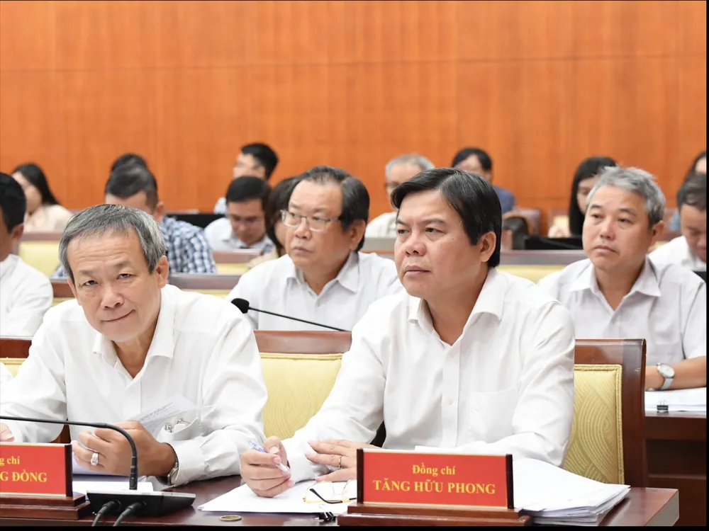 Các đại biểu tham dự Hội nghị lần thứ 24 (mở rộng) của Ban Chấp hành Đảng bộ TPHCM khóa XI. Ảnh: VIỆT DŨNG