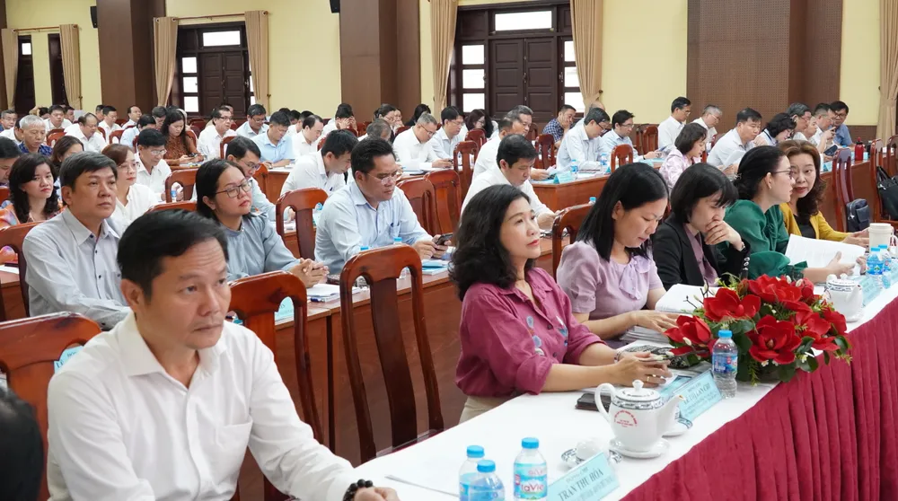Các đại biểu tham dự hội nghị 6HH01466.JPG