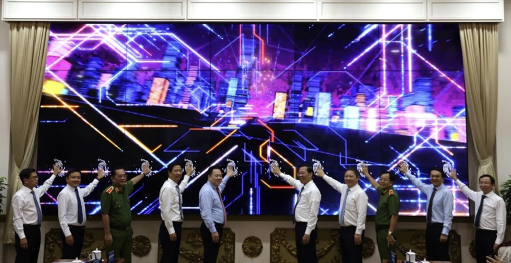 TPHCM ra mắt Hệ thống thông tin giải quyết thủ tục hành chính - Ảnh: TTBC TPHCM Ảnh chụp Màn hình 2025-05-03 lúc 13.01.27.png