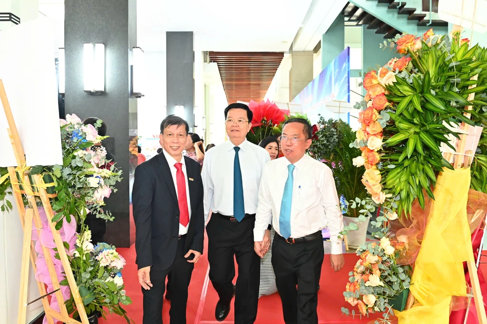 Phó Thủ tướng Chính phủ Mai Văn Chính đến dự lễ 33.jpg