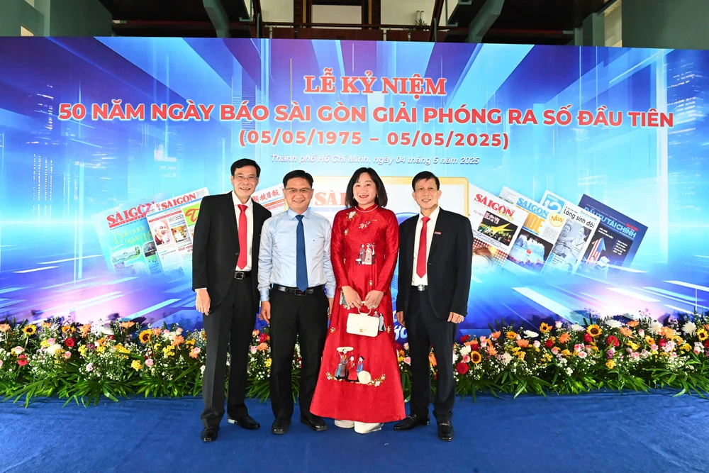 Trưởng Ban Tuyên giáo và Dân vận Thành ủy TPHCM Nguyễn Mạnh Cường đến dự lễ 5.jpg