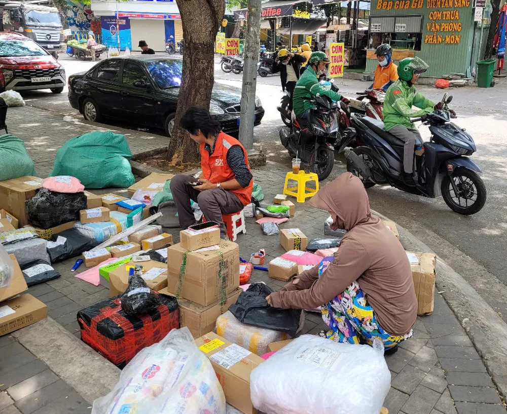 Việc mua hàng qua mạng vẫn rất khó kiểm chứng chất lượng sản phẩm 15-5. Mua hàng online.jpg