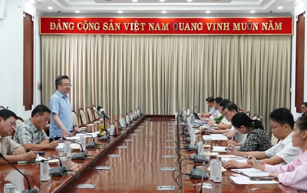 Quang cảnh phiên họp. Ảnh: PHƯƠNG UYÊN 23-5. Tiểu ban 1.jpg