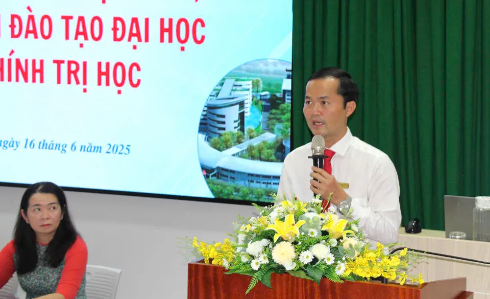 TS Hoàng Văn Tú phát biểu kết luận hội thảo 16-6. HV2.jpg