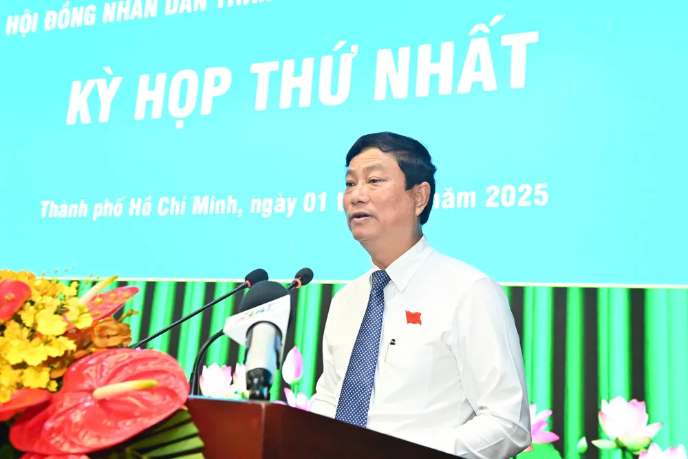 Đồng chí Võ Văn Minh phát biểu bế mạc kỳ họp. Ảnh: VIỆT DŨNG 3.jpg