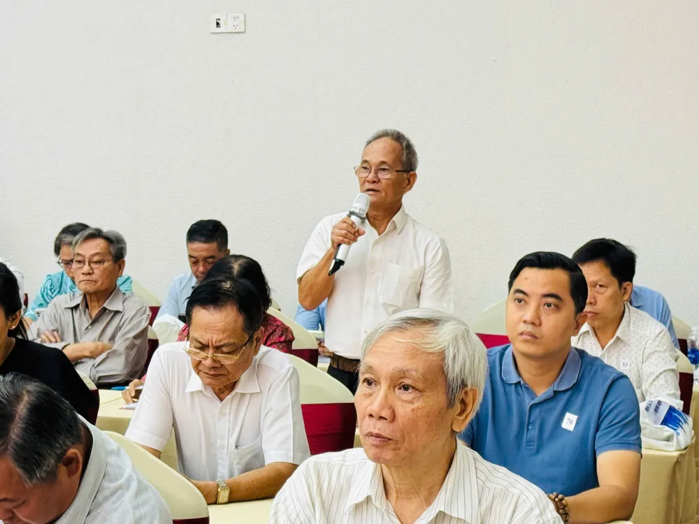 ព័ត៌មានបន្ថែម 8-7. Bến Thành 4.jpg