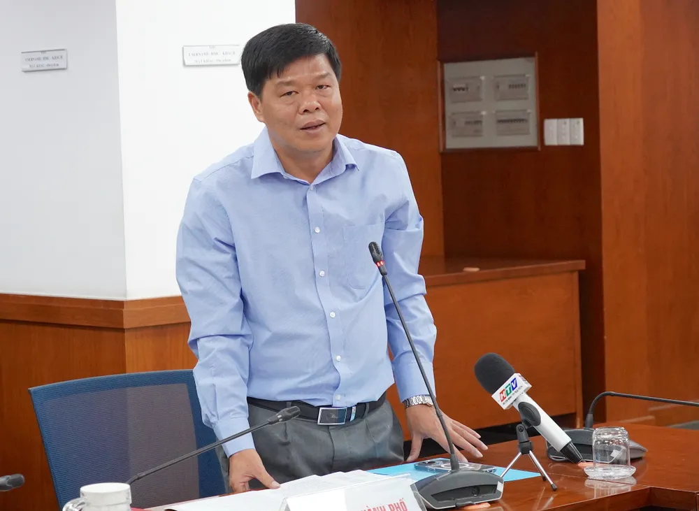 Thiếu tướng Nguyễn Thanh Hưởng, Phó Giám đốc Công an TPHCM thông tin về vụ cháy tại cư xá Độc Lập 6HH09725.JPG