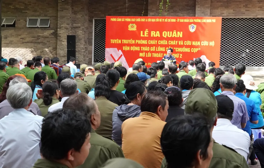 Lễ ra quân tuyên truyền PCCC và cứu hộ cứu nạn; vận động tháo dỡ "chuồng cọp", mở lối thoát hiểm thứ 2 trên địa bàn phường Tăng Nhơn Phú 6HH00334.JPG